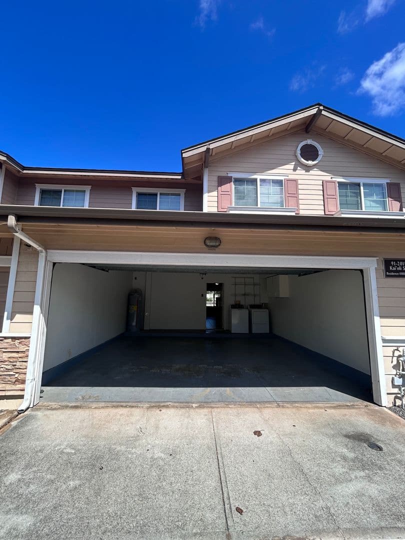 Ewa Beach Townhome: 91-2011 Kaioli Street #4403