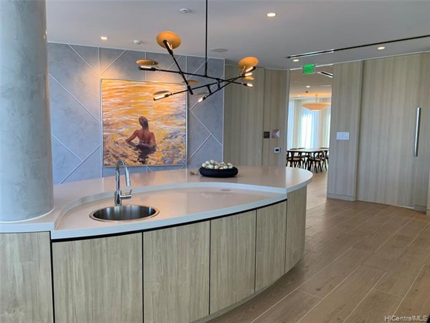 Honolulu Condo: 987 Queen St #327