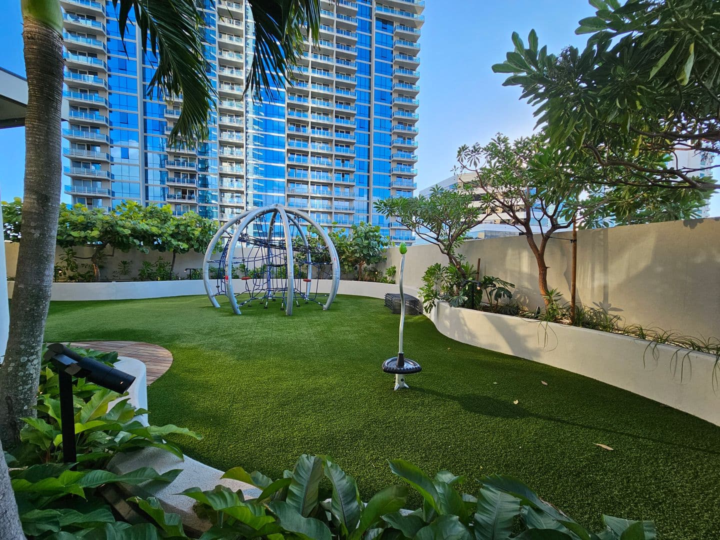 Honolulu Condo: 1388 Kapiolani Blvd #2809