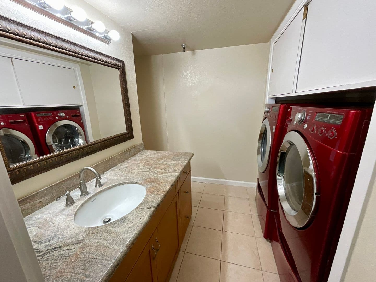 Aiea Condo: 98-351 Koauka Lp C1705