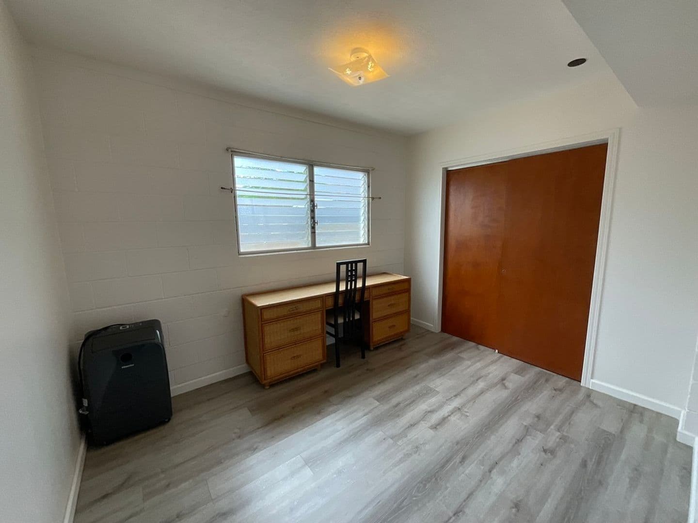 Waipahu House: 94-1278 Peke Place