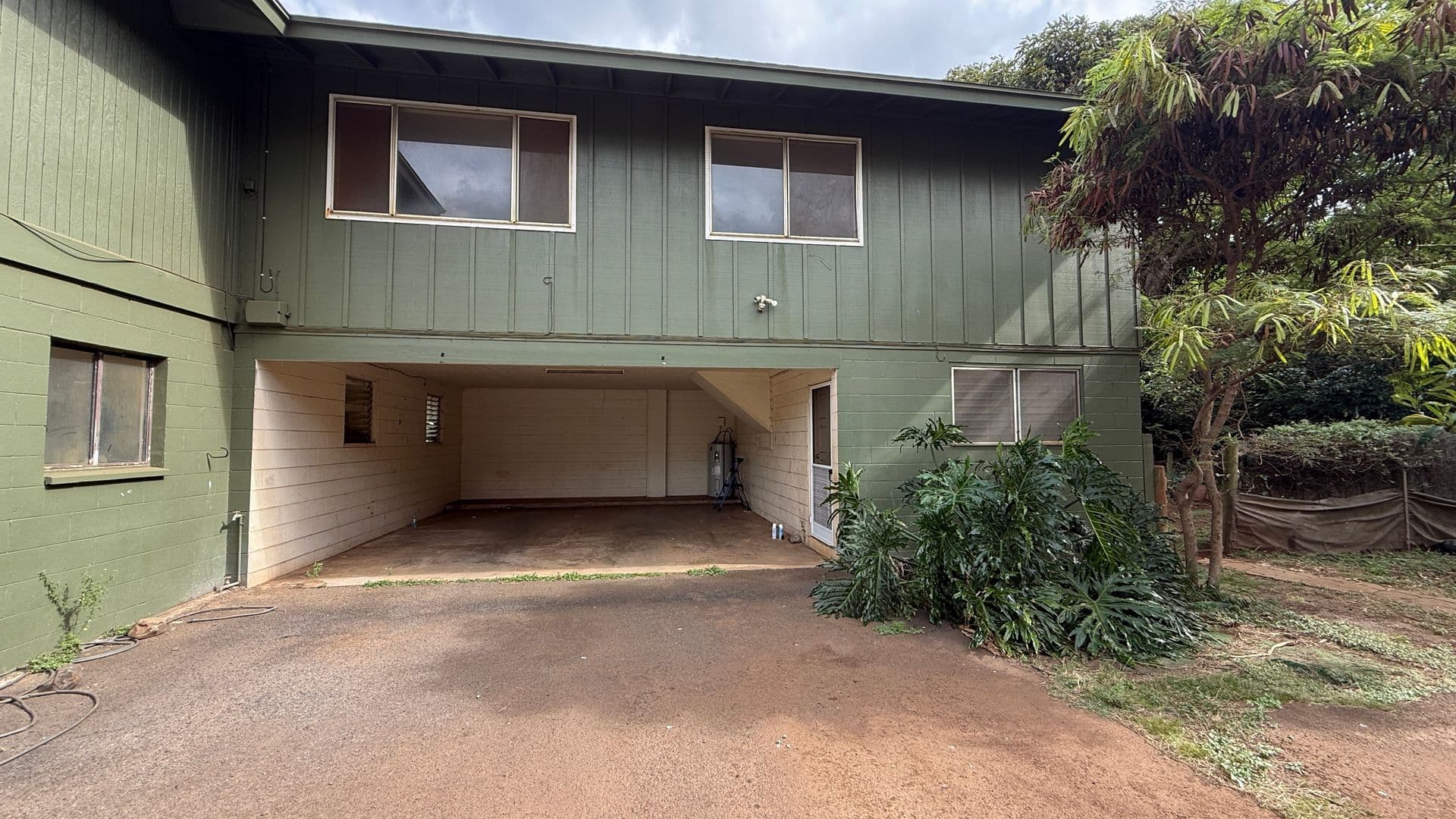 Wailuku Apartment: 219 W Waiko Rd #F Duplex Left