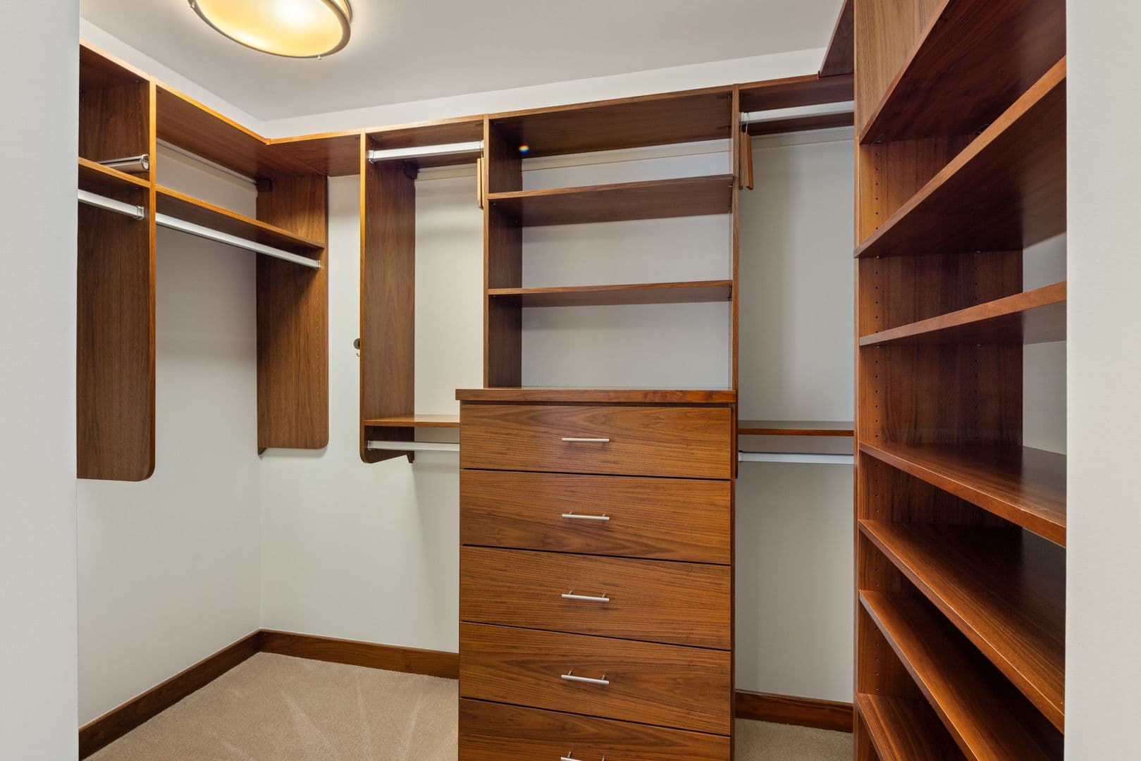 Honolulu Condo: 1555 Kapiolani Blvd #2000