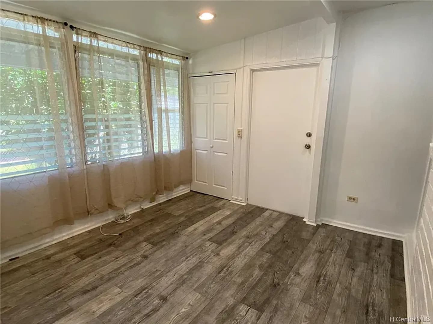 Honolulu House: 2621 Pali Hwy