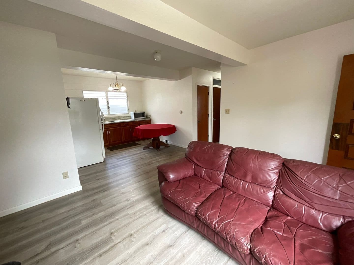 Waipahu House: 94-1278 Peke Place