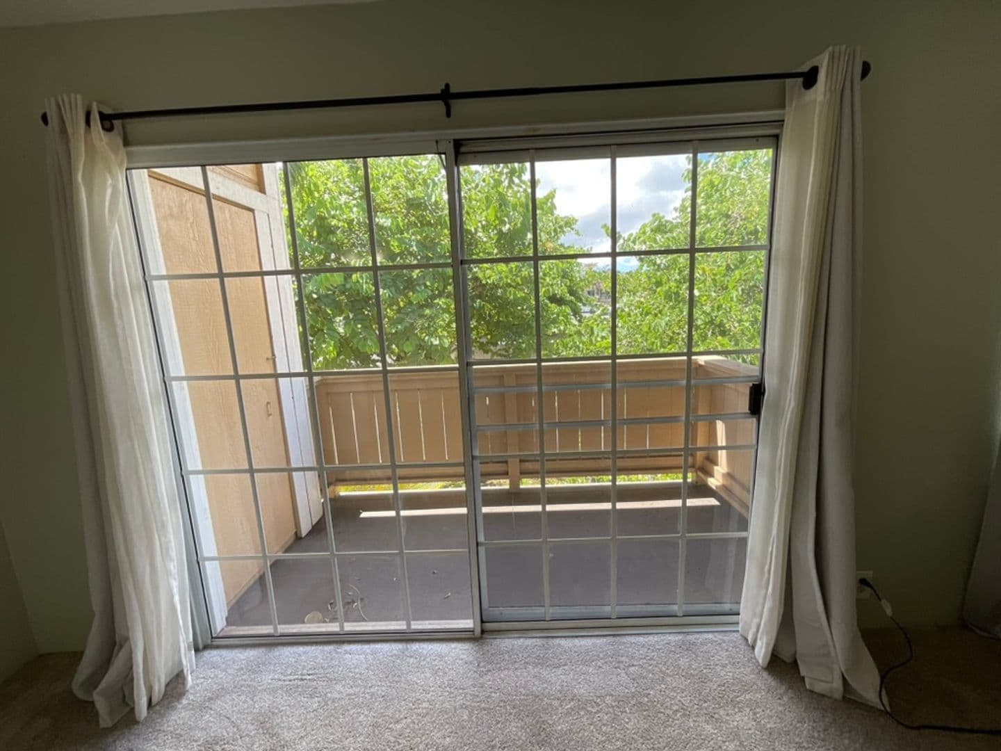 Honolulu Condo: 625 Mananai Place, 24U