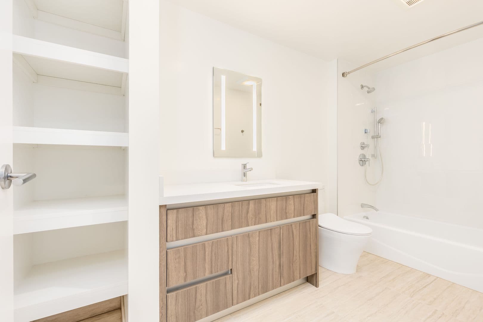 Honolulu Condo: 1515 Liona St #2410