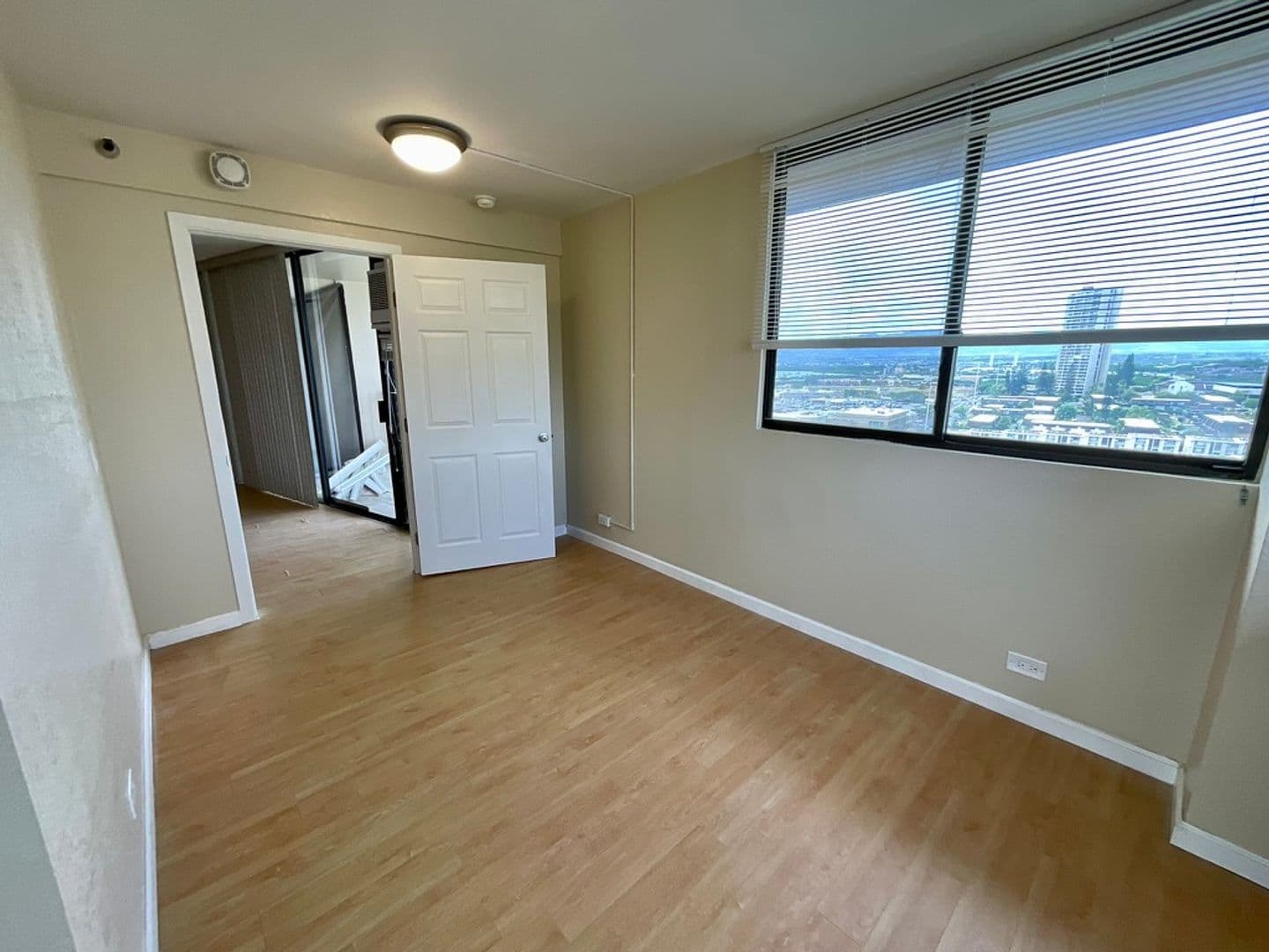Aiea Condo: 98-351 Koauka Lp C1705