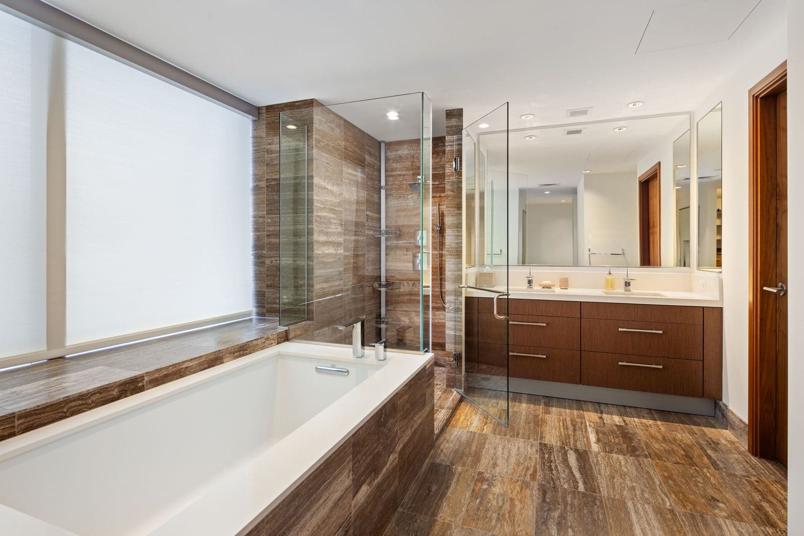 Honolulu Condo: 1555 Kapiolani Blvd #2000