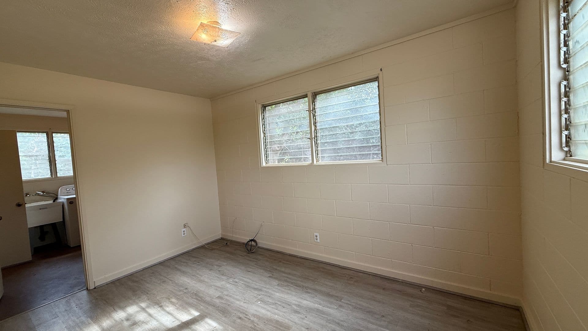 Wailuku Apartment: 219 W Waiko Rd #F Duplex Left