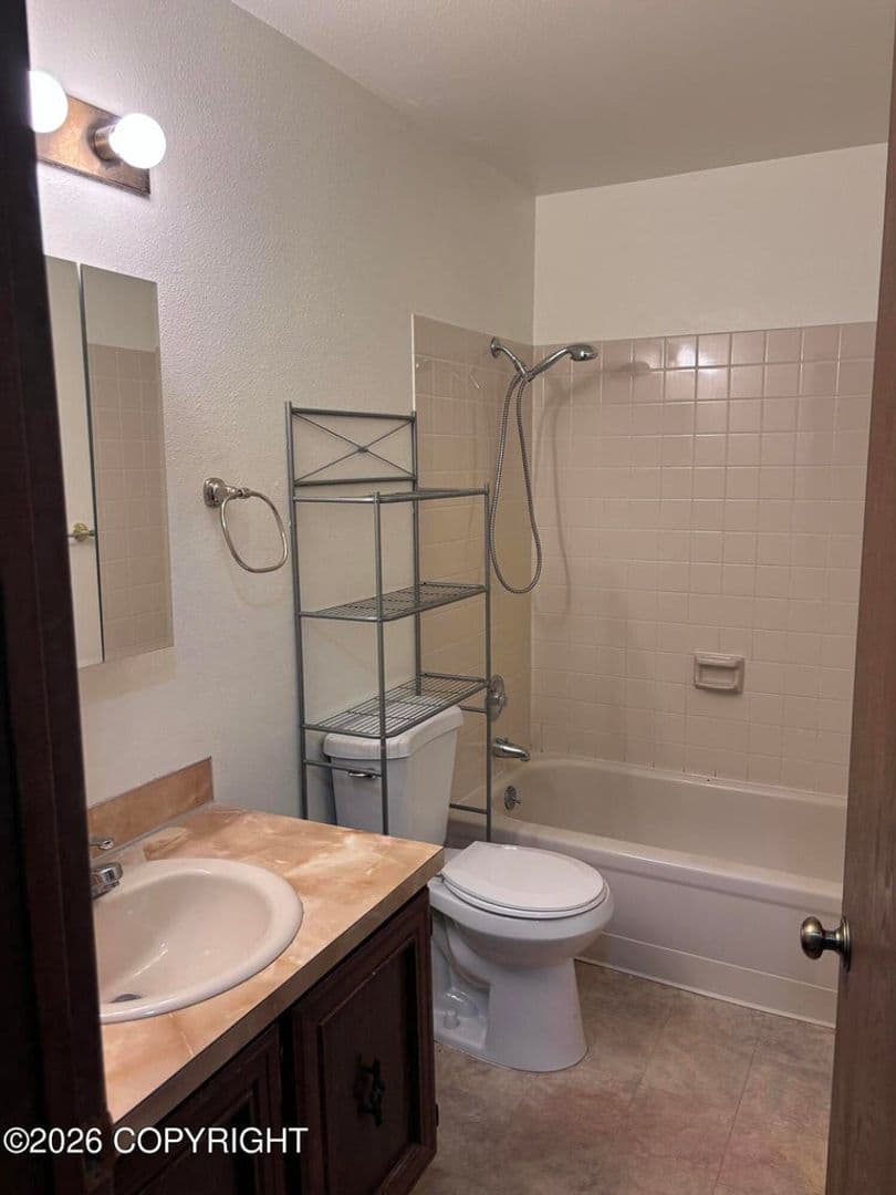 Anchorage Condo: 2100 Minerva Way A20