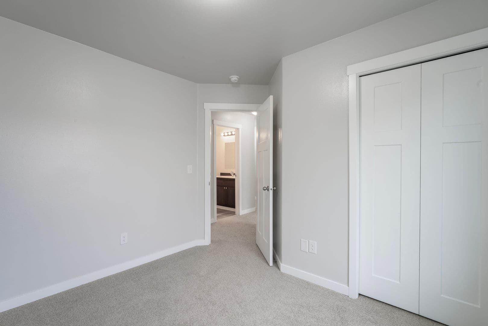 Anchorage Apartment: 7035 Gold Kings Ave