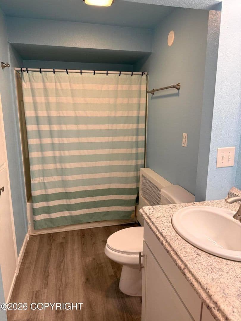 Anchorage House: 529 E 25th Ave