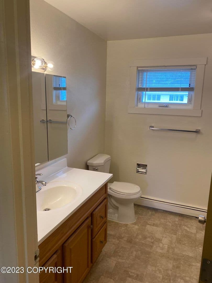 Anchorage Apartment: 450 Dailey Ave
