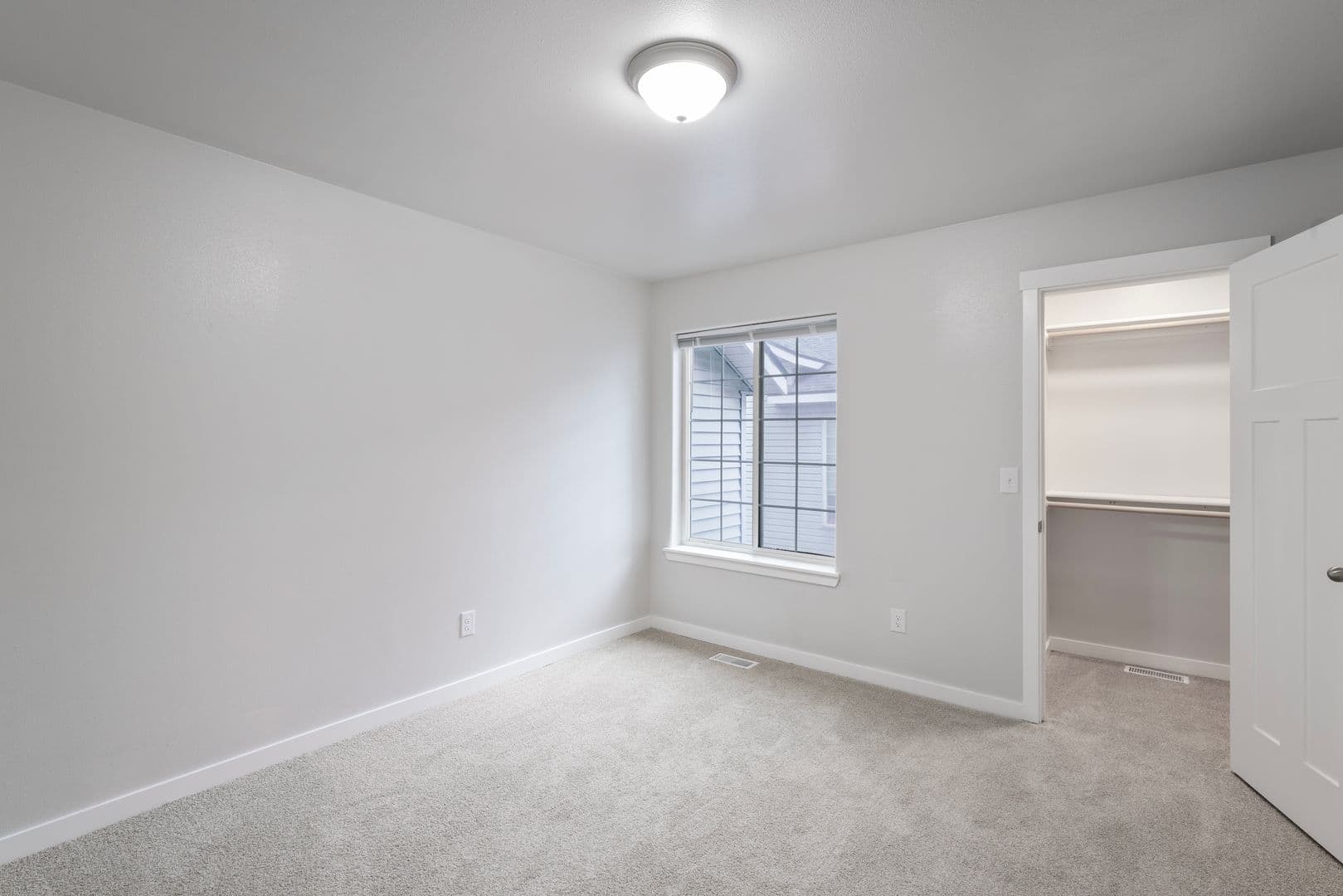 Anchorage Apartment: 7035 Gold Kings Ave