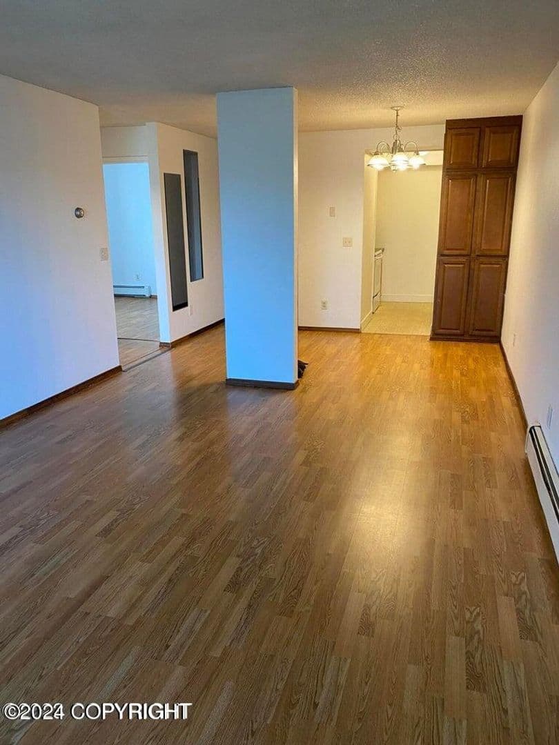 Anchorage House: 4660 Reka Dr Apt D24