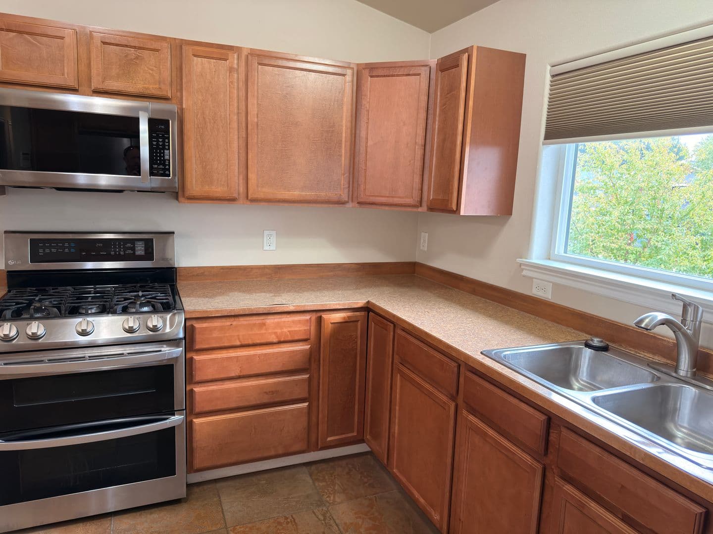 Anchorage House: 5541 Big Bend Loop