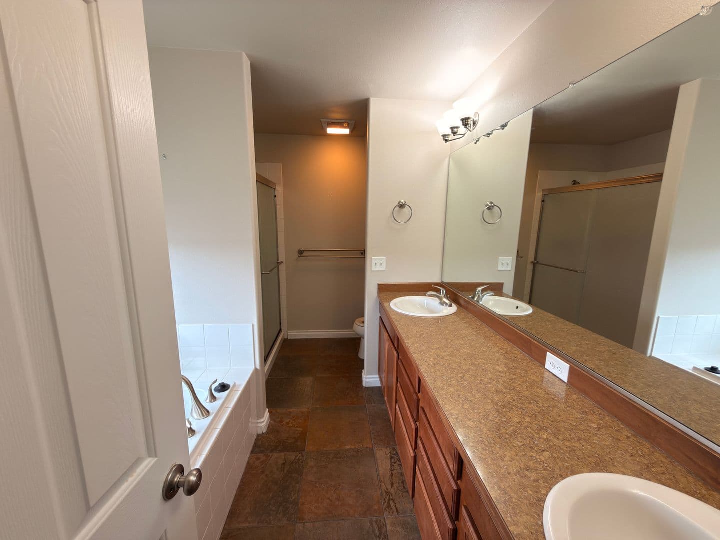 Anchorage House: 5541 Big Bend Loop
