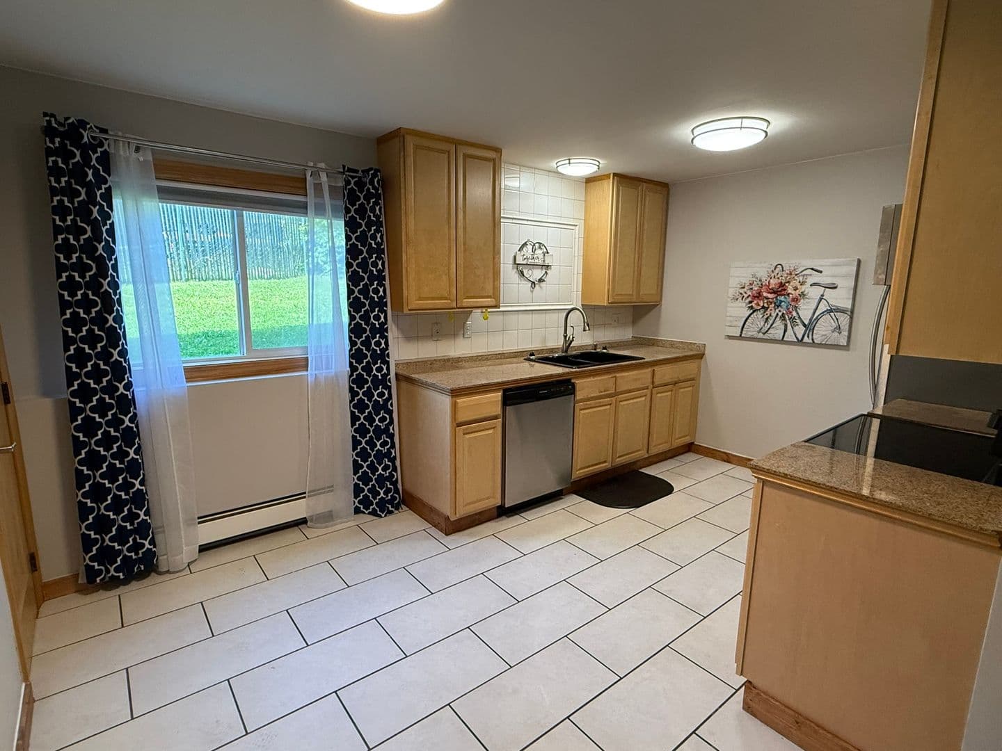Anchorage Apartment: 615 W 45th Ave