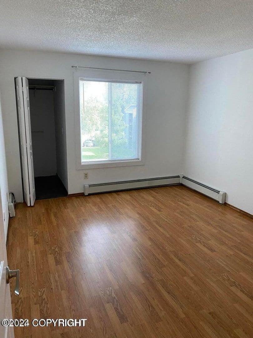 Anchorage House: 4660 Reka Dr Apt D24