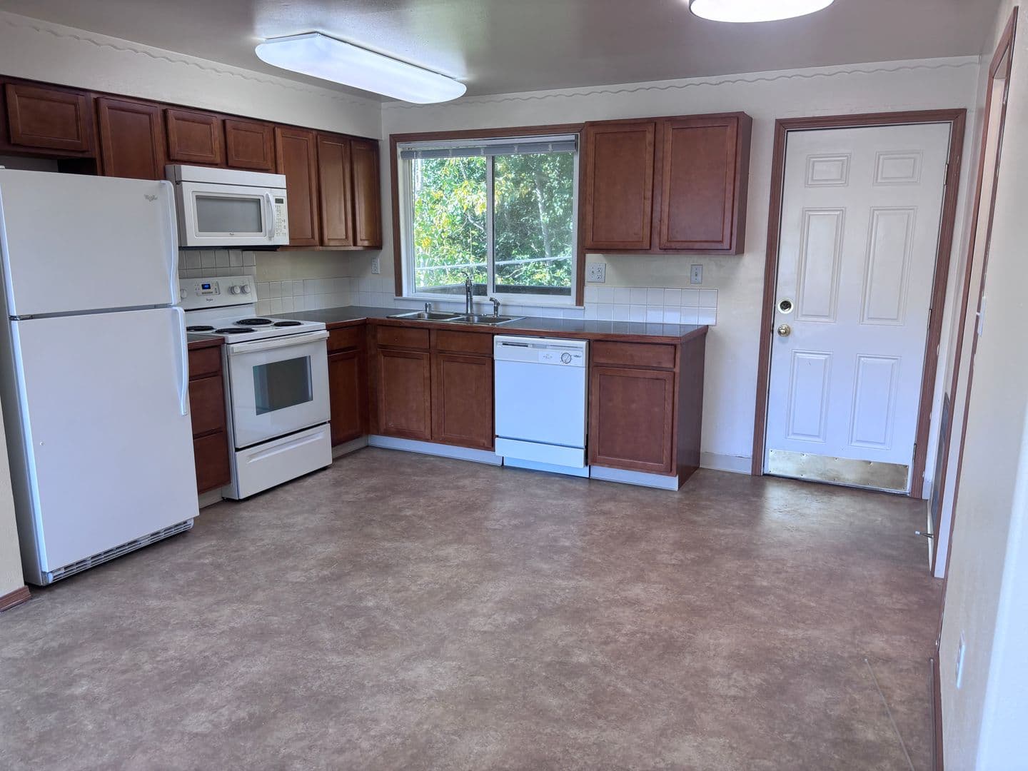 Anchorage Apartment: 5350 Lake Otis Pkwy