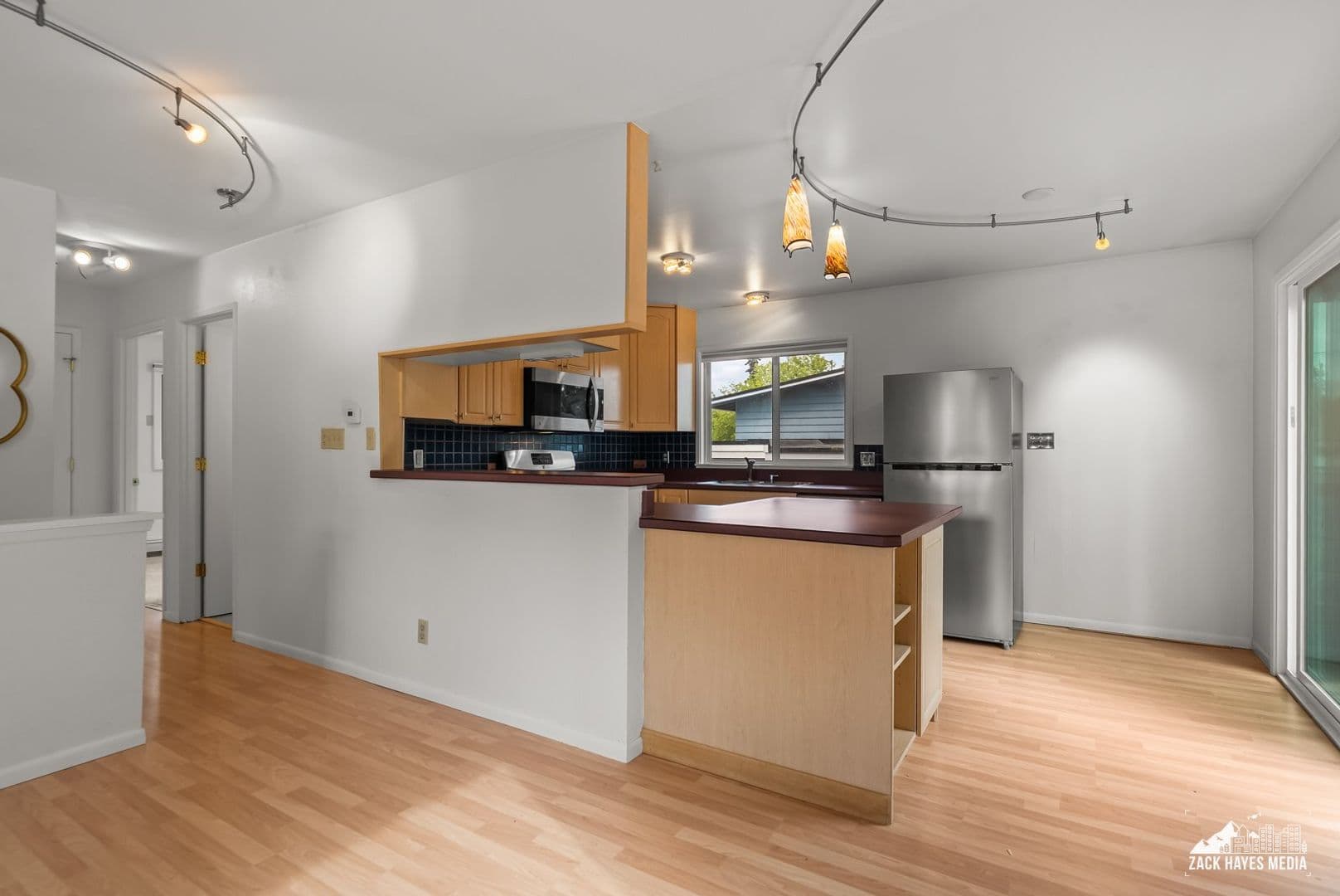Anchorage House: 4071 MacInnes St.