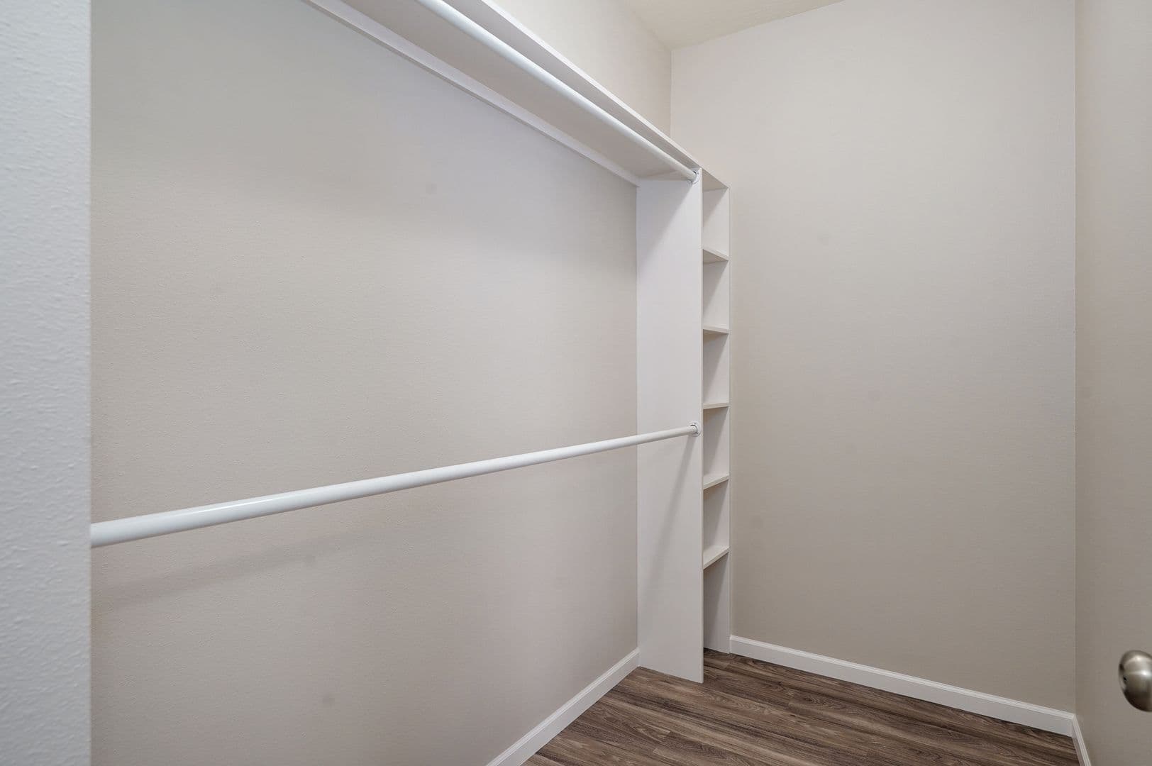 Springfield Apartment: 311 S Florence Ave