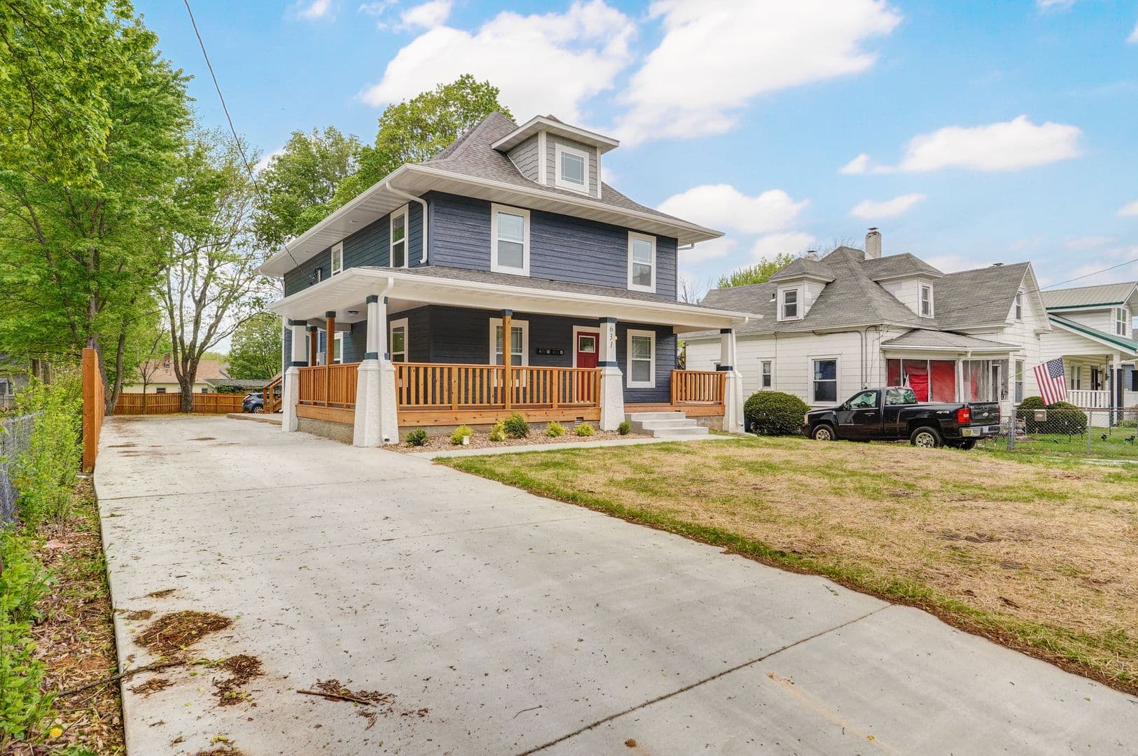 Springfield Apartment: 631 S Grant