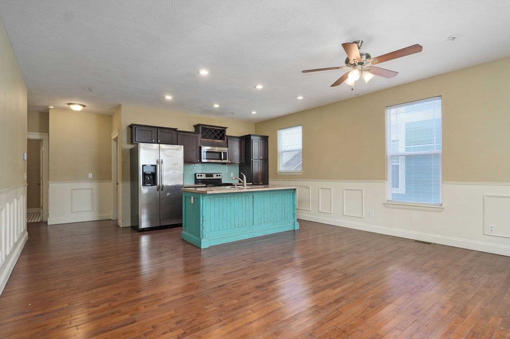 Springfield Apartment: 1046 E Walnut