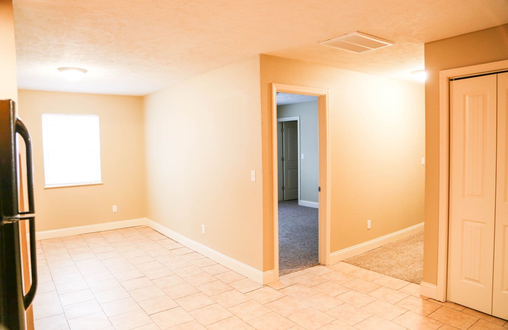 Springfield Apartment: 608 W Mt Vernon
