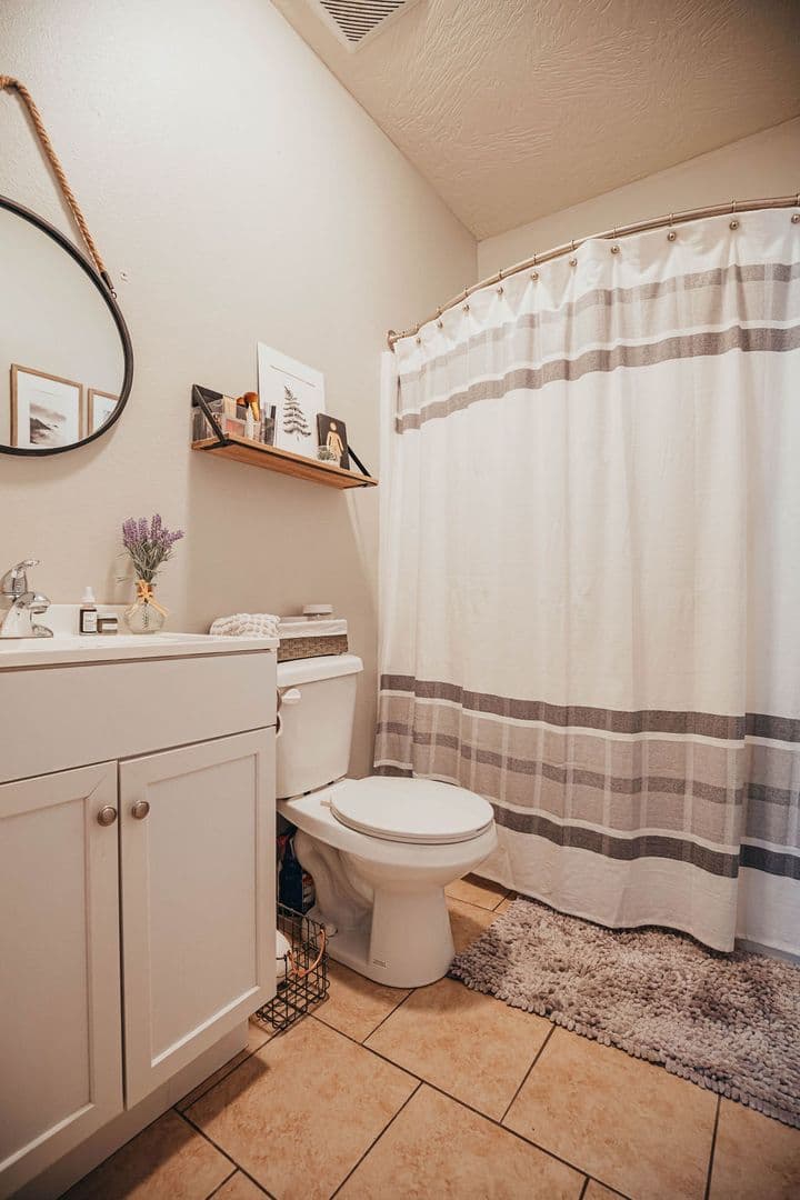 Springfield Apartment: 1325 E Cherry
