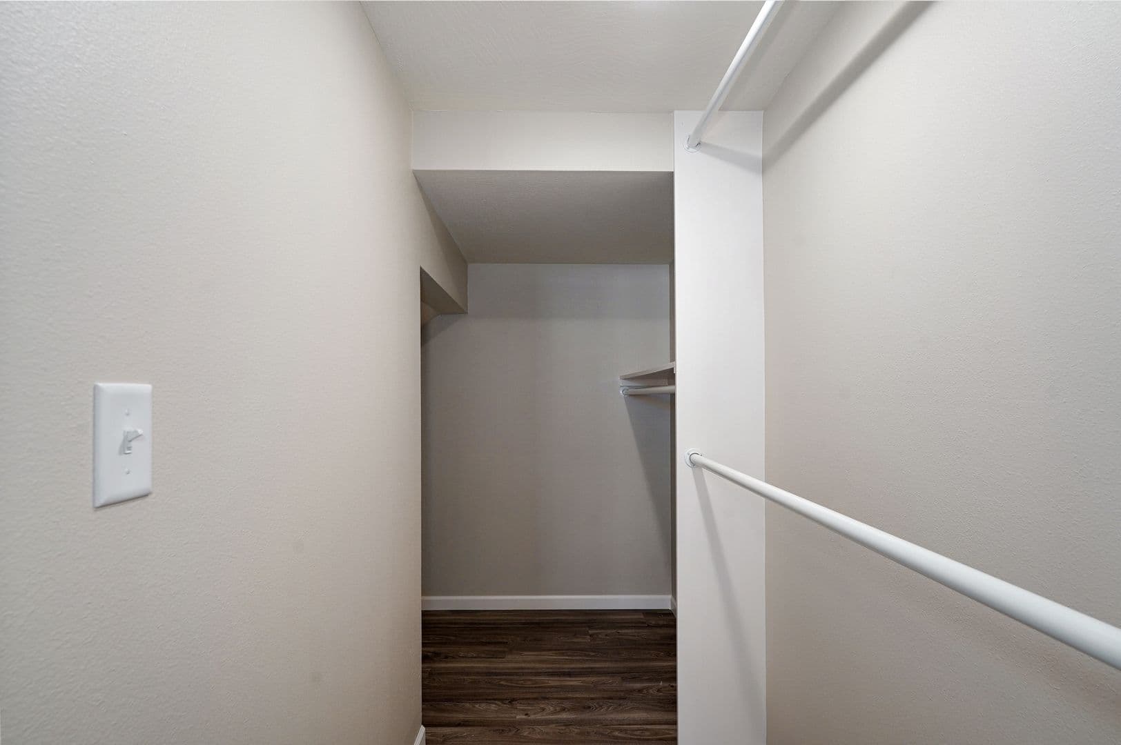 Springfield Apartment: 311 S Florence Ave