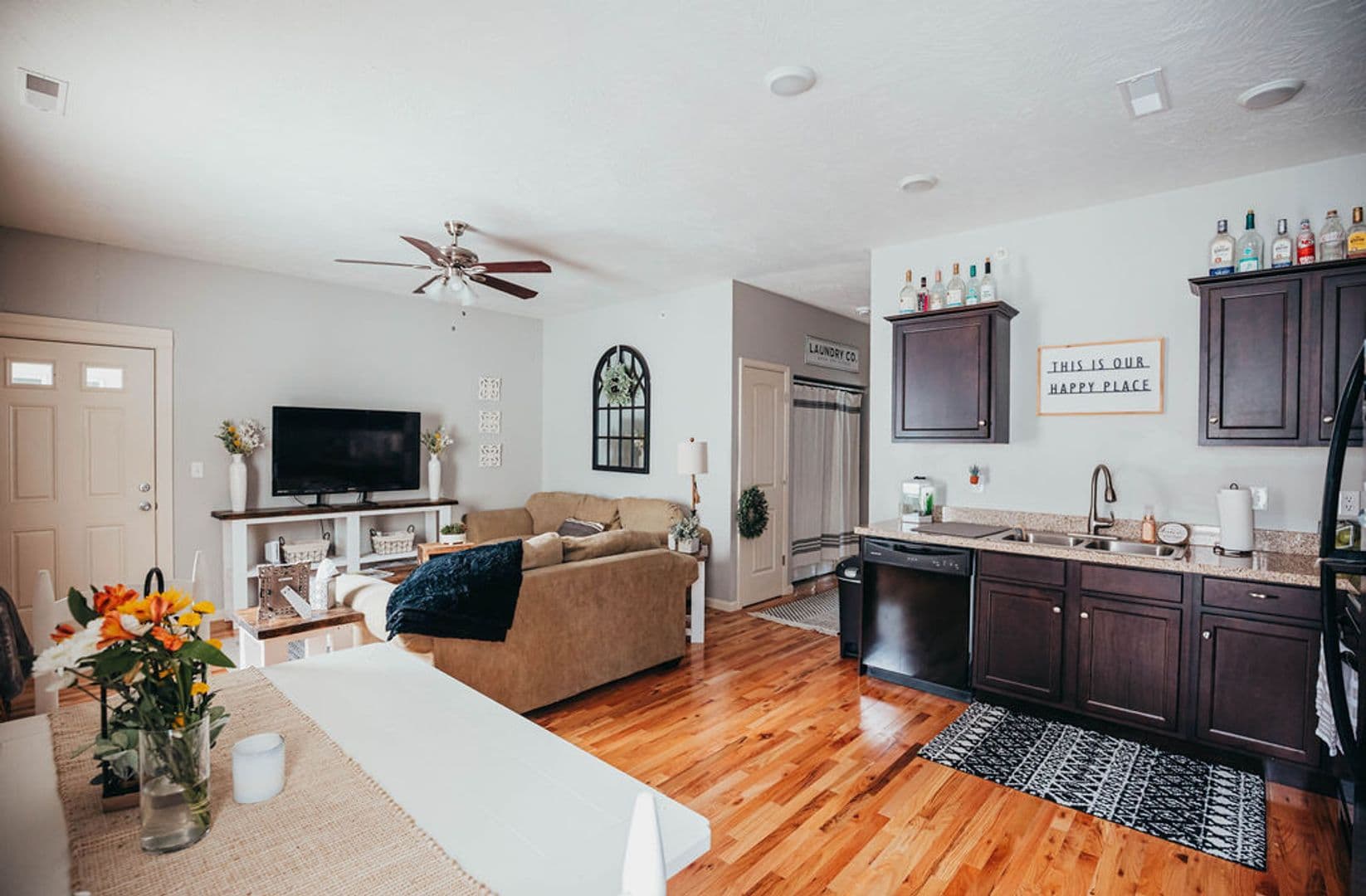 Springfield Apartment: 1325 E Cherry