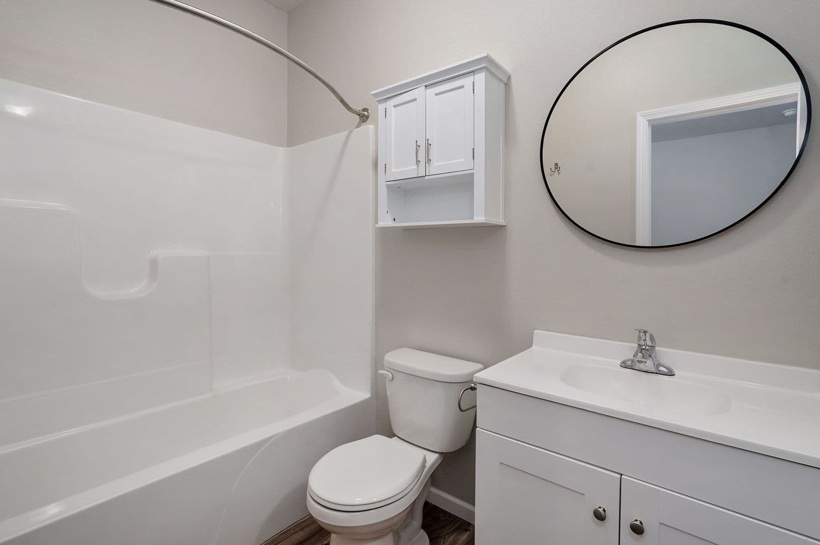 Springfield Apartment: 304 S Hampton Ave