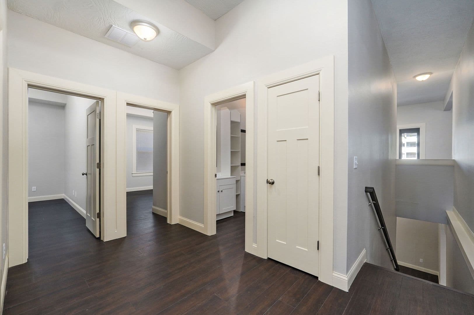 Springfield Apartment: 920 E Walnut St