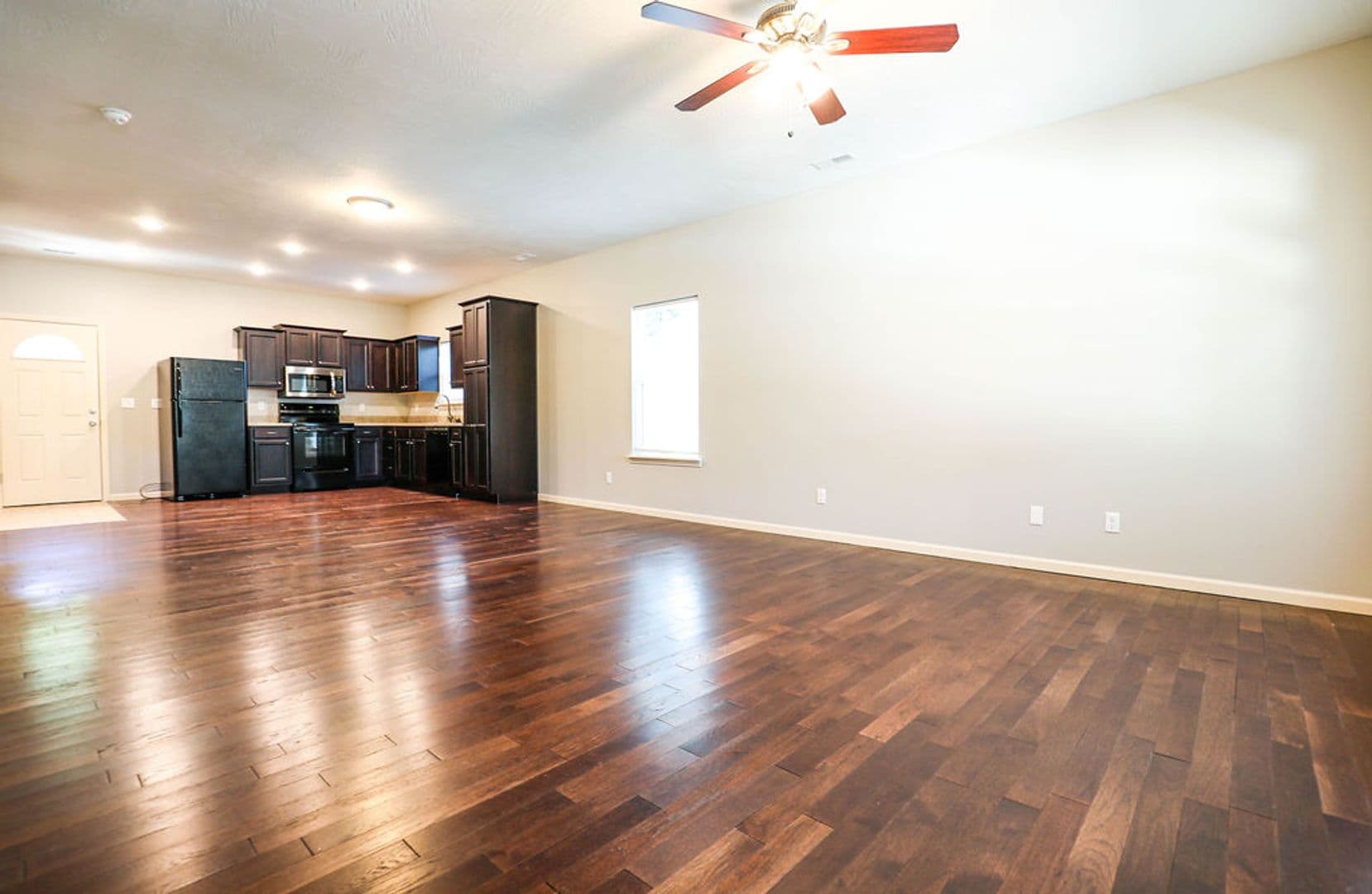 Springfield House: 1318 S Florence