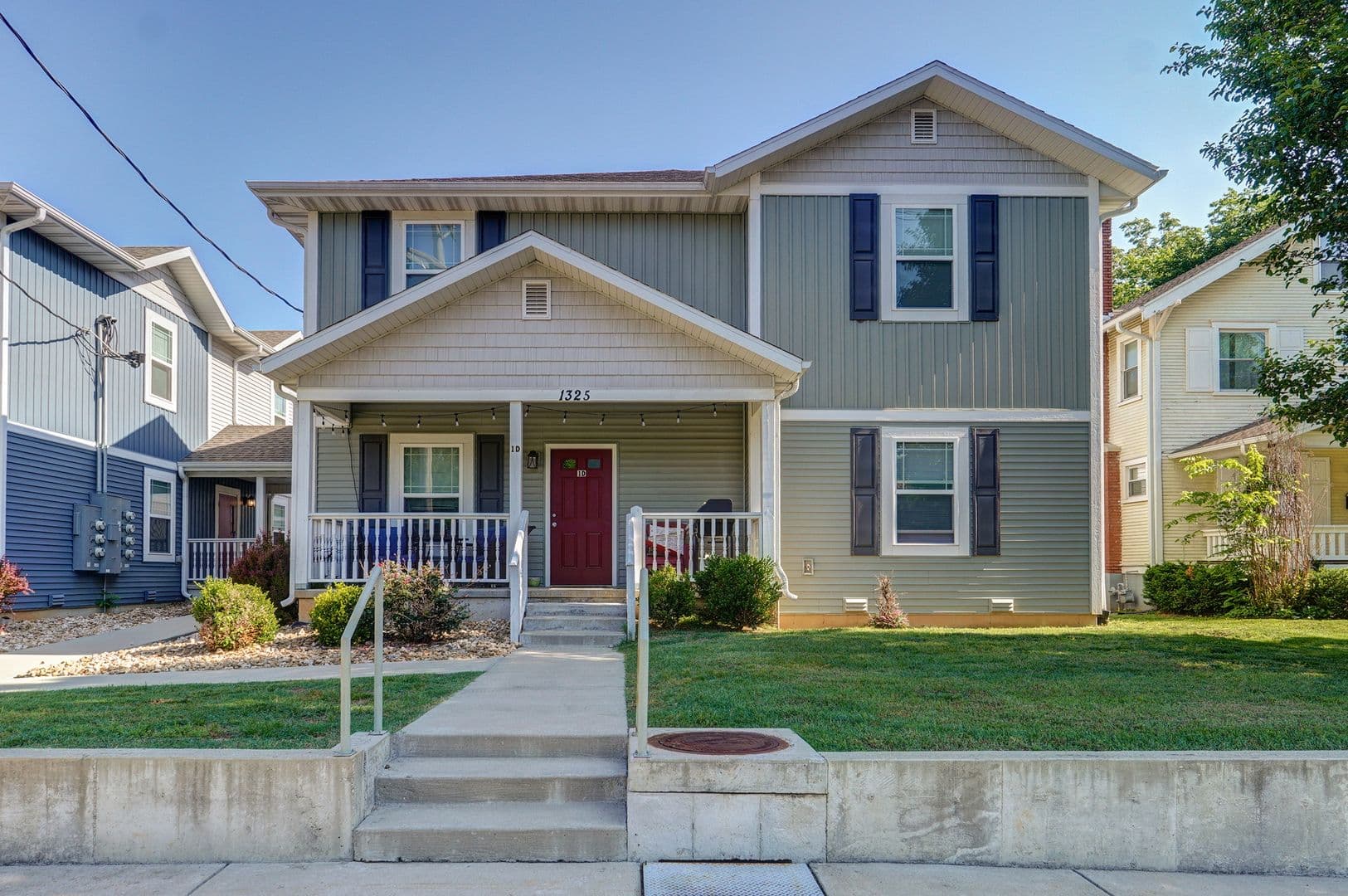 Springfield Apartment: 1325 E Cherry