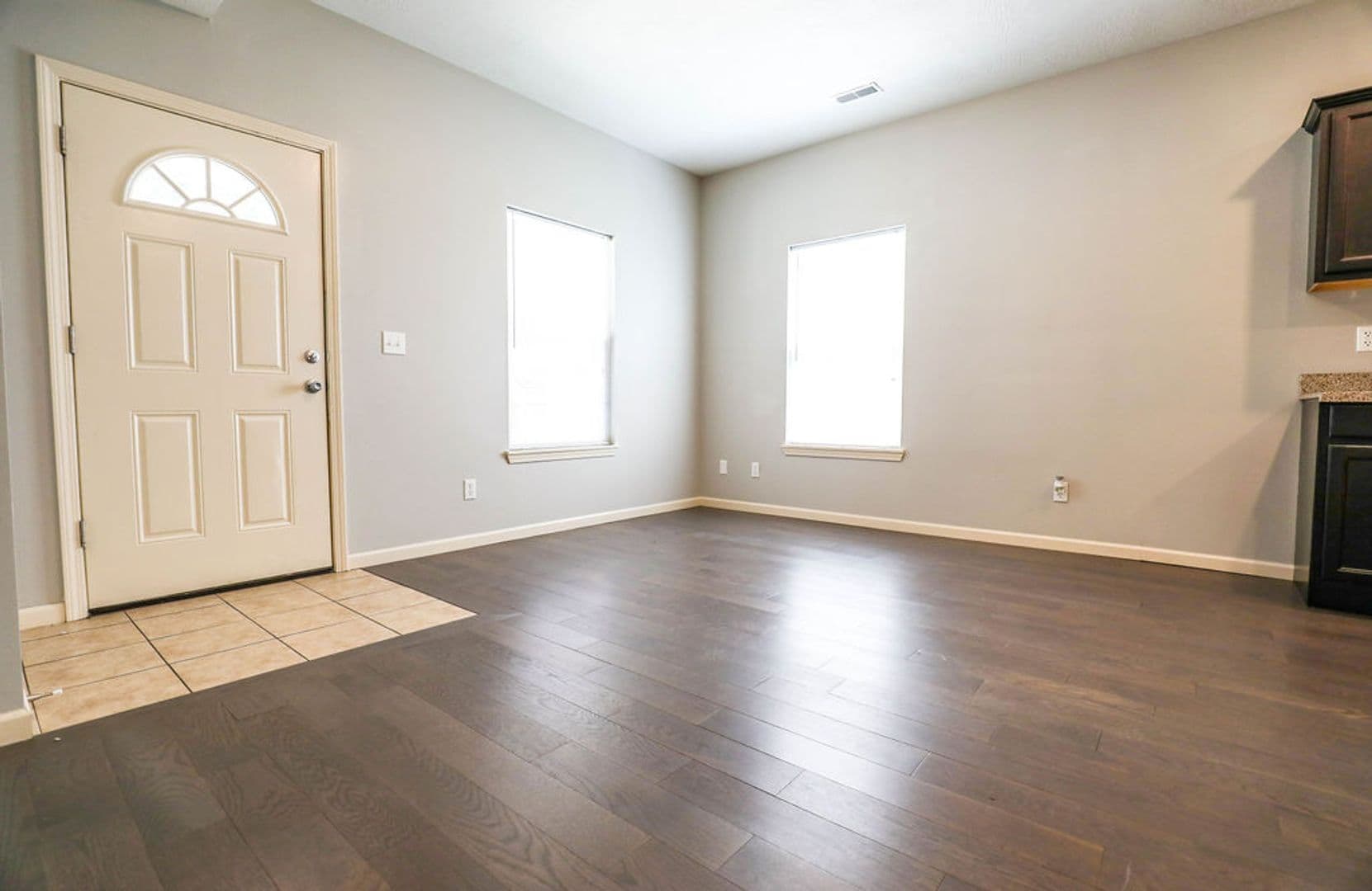 Springfield Apartment: 1351 E. Cherry