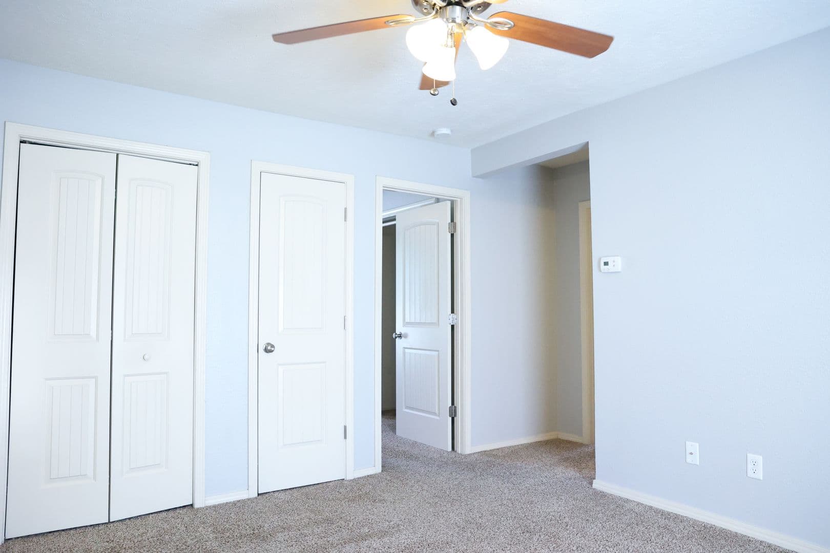 Springfield Apartment: 608 W Mt Vernon