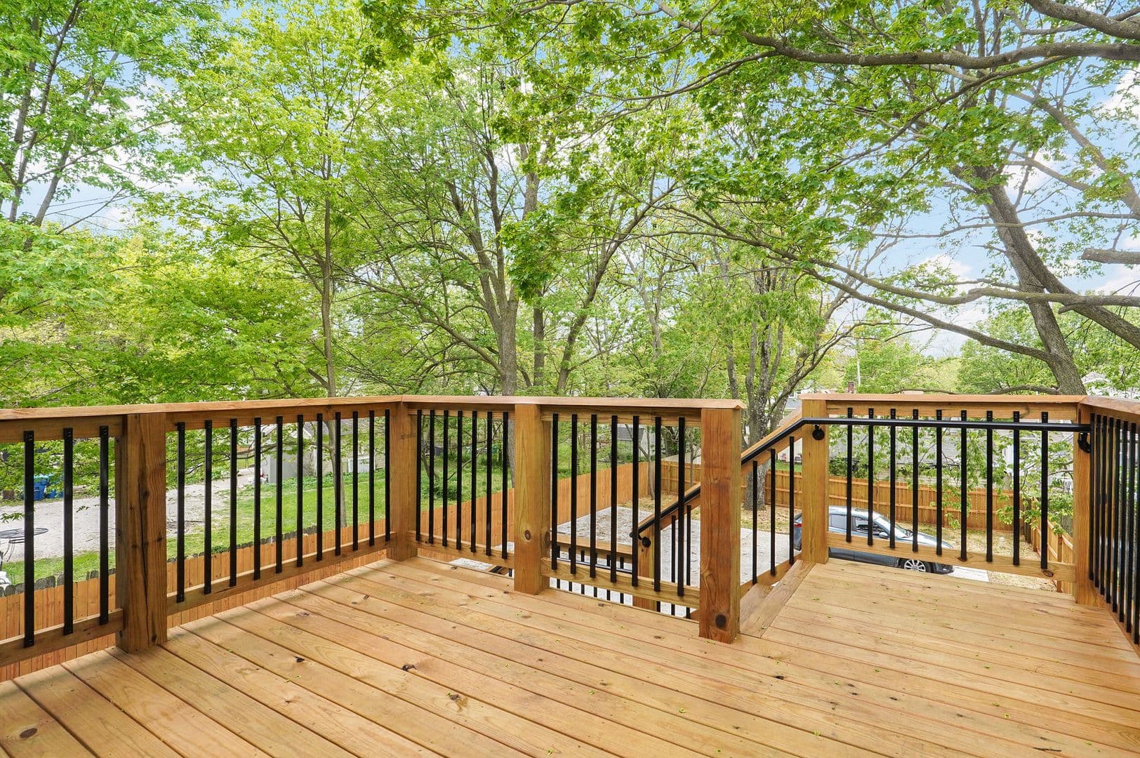 Springfield Apartment: 631 S Grant