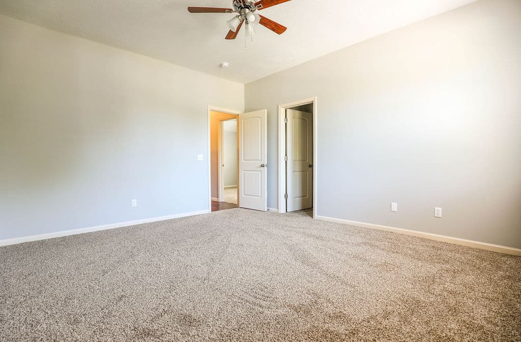 Springfield House: 1318 S Florence