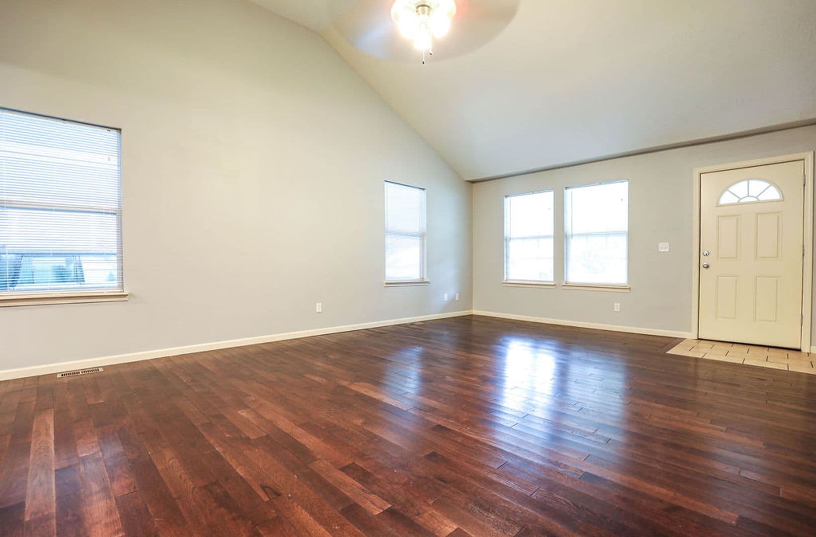 Springfield House: 1330 S Pennsylvania