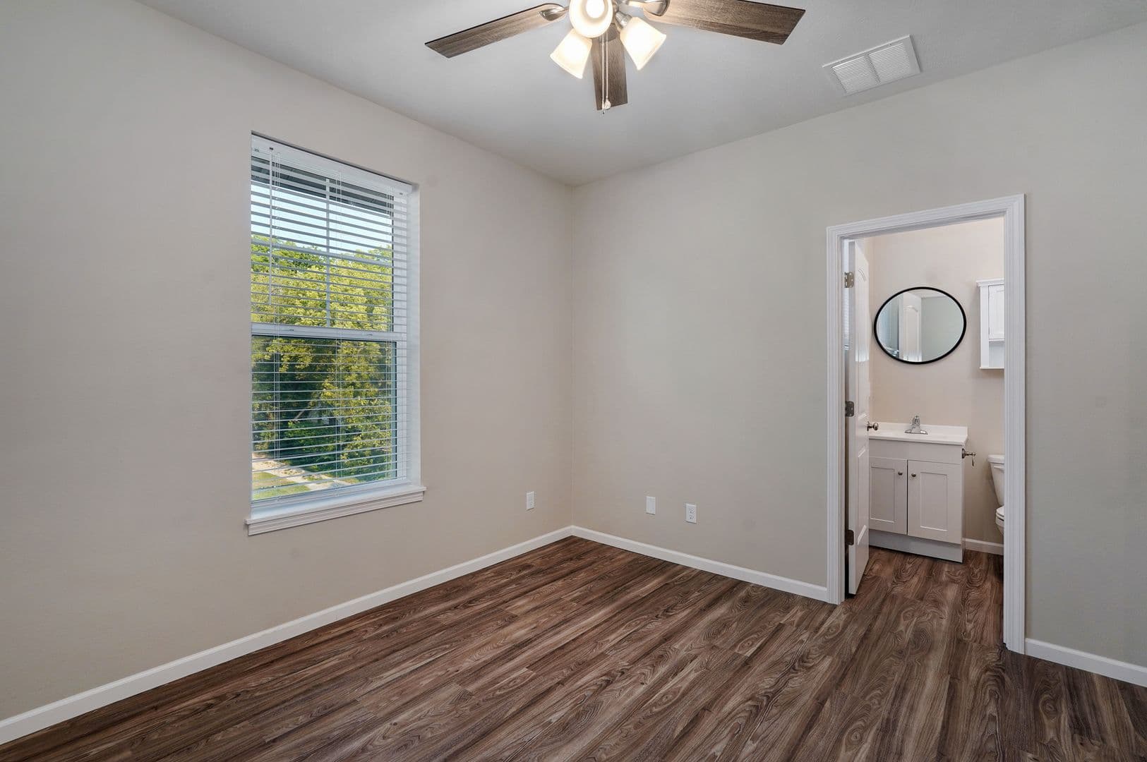 Springfield Apartment: 311 S Florence Ave