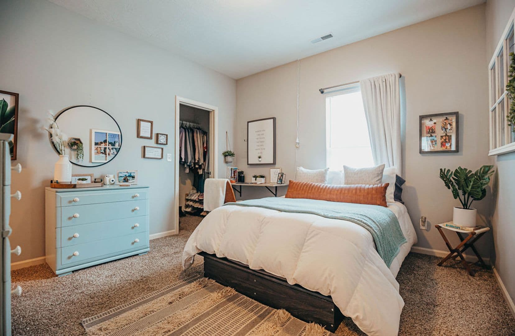 Springfield Apartment: 1325 E Cherry