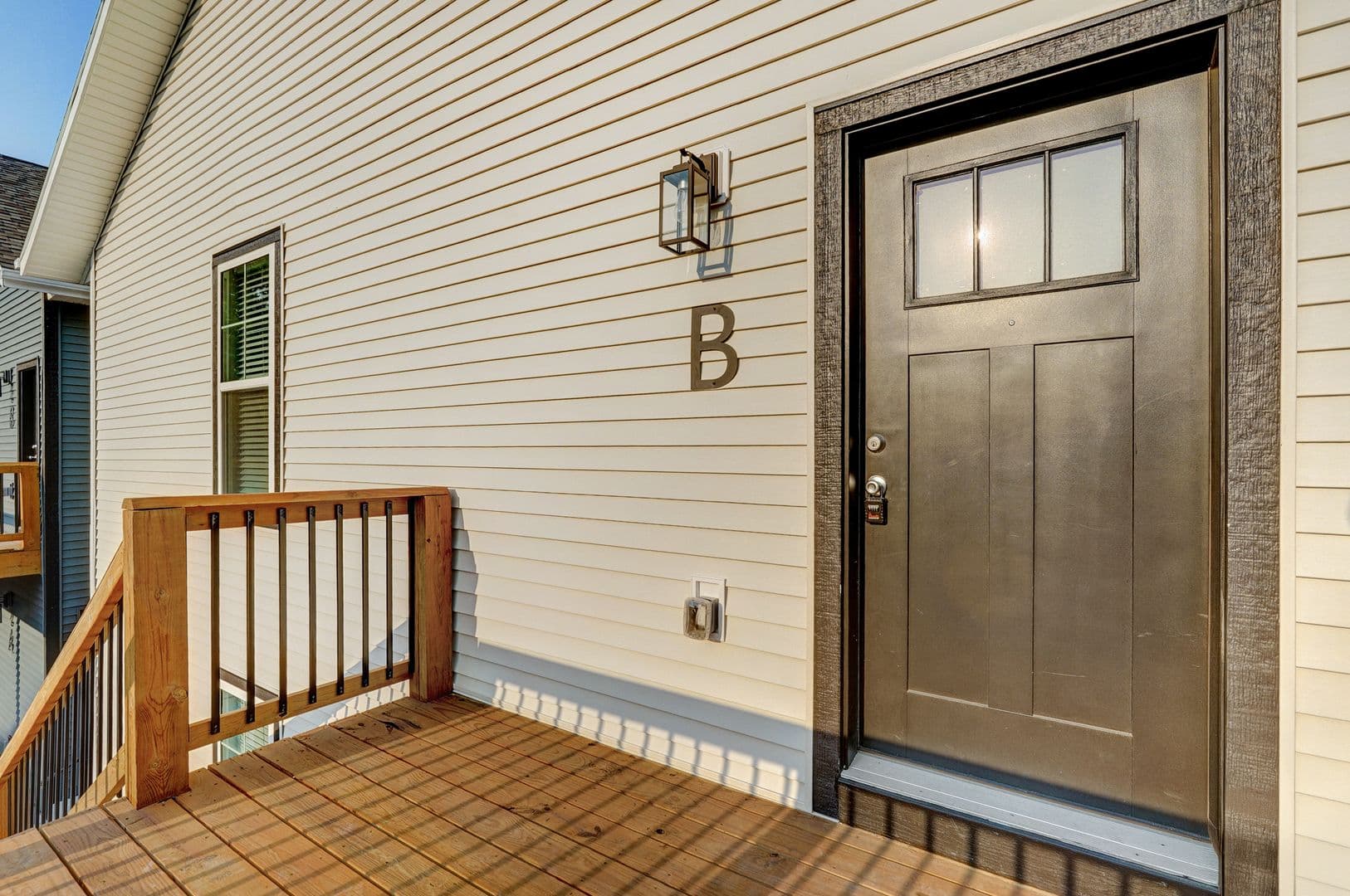 Springfield Apartment: 311 S Florence Ave
