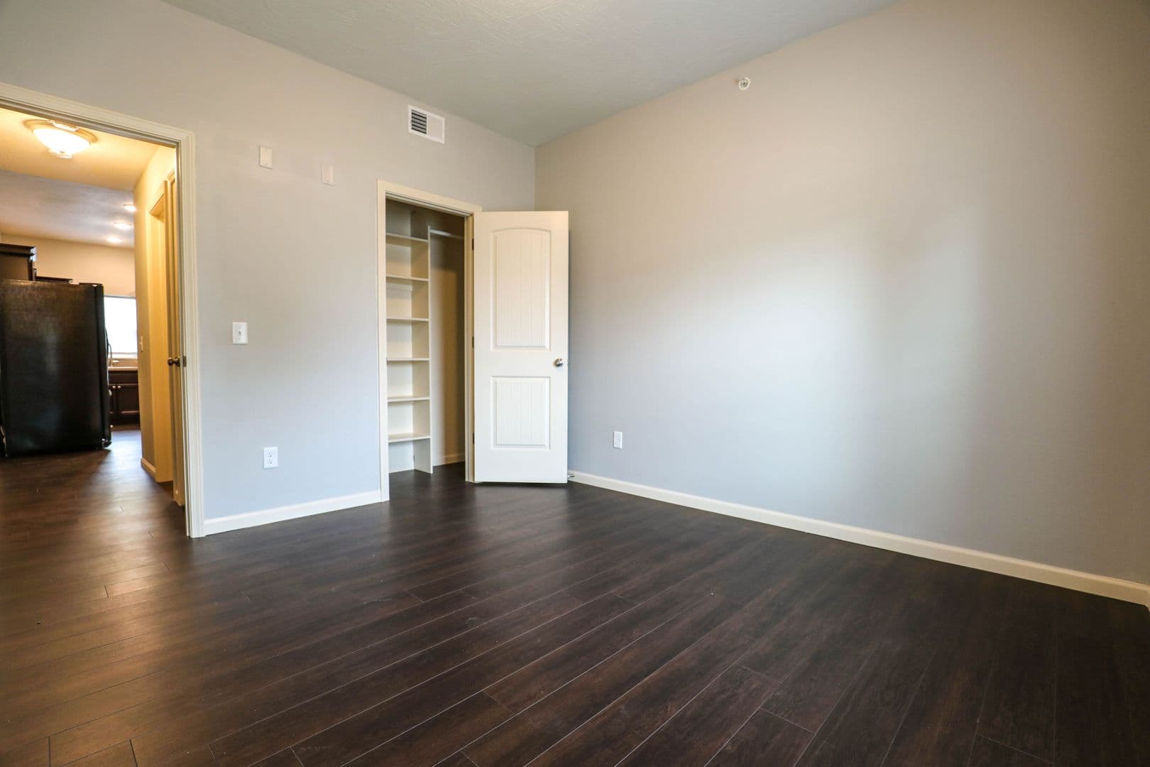 Springfield Apartment: 600 E Harrison