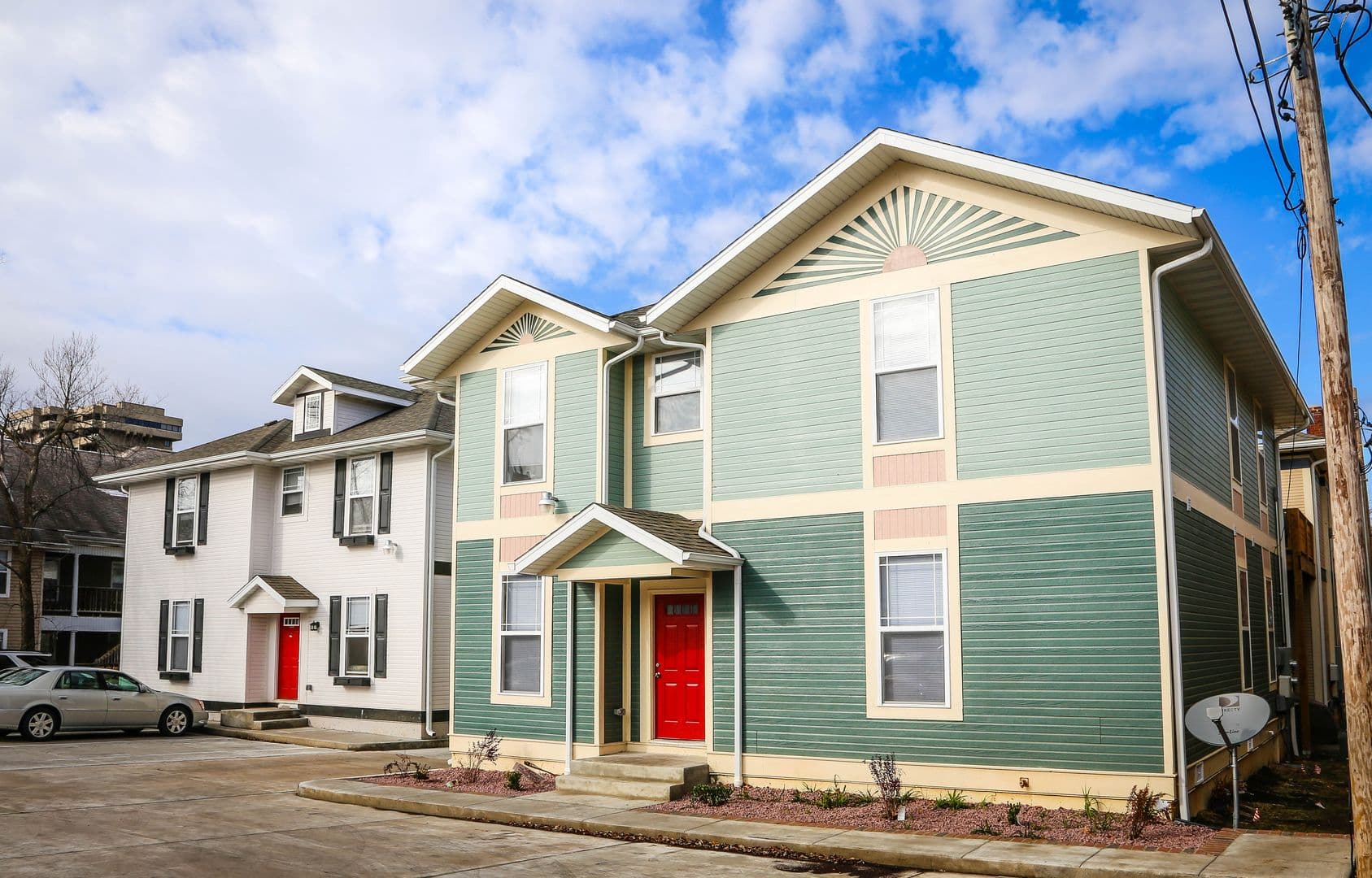 Springfield Apartment: 1046 E Walnut