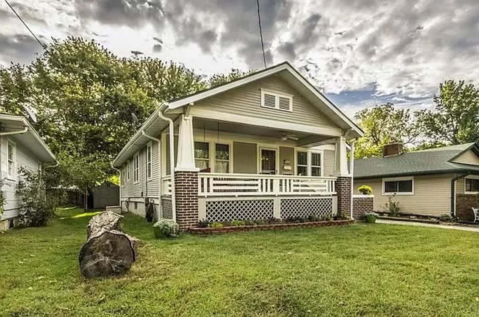Springfield House: 832 S. Rogers