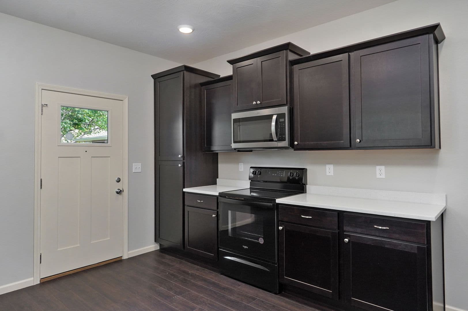 Springfield Apartment: 1320 E Elm