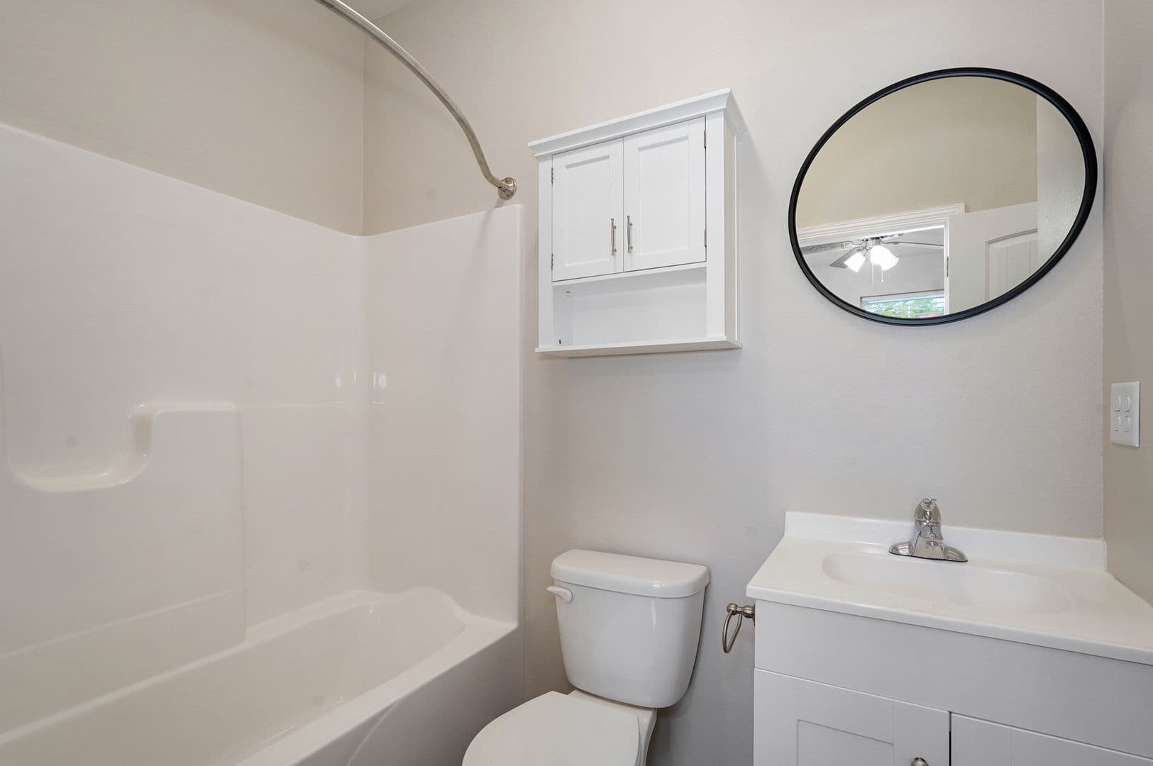 Springfield Apartment: 311 S Florence Ave
